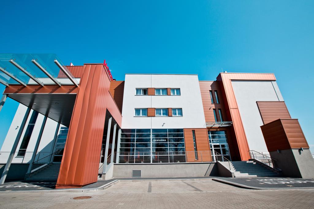 Hotel Europa Lubiń Esterno foto