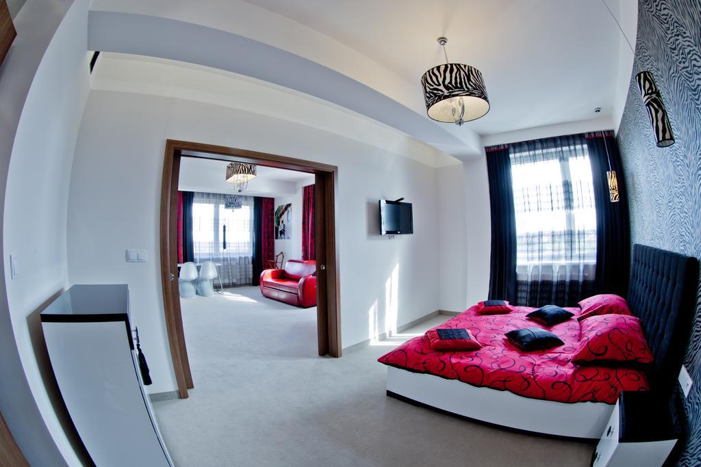 Hotel Europa Lubiń Esterno foto